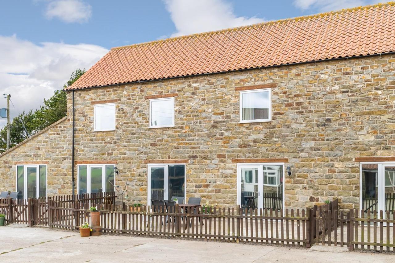 The Grainary Cottages Scarborough Extérieur photo