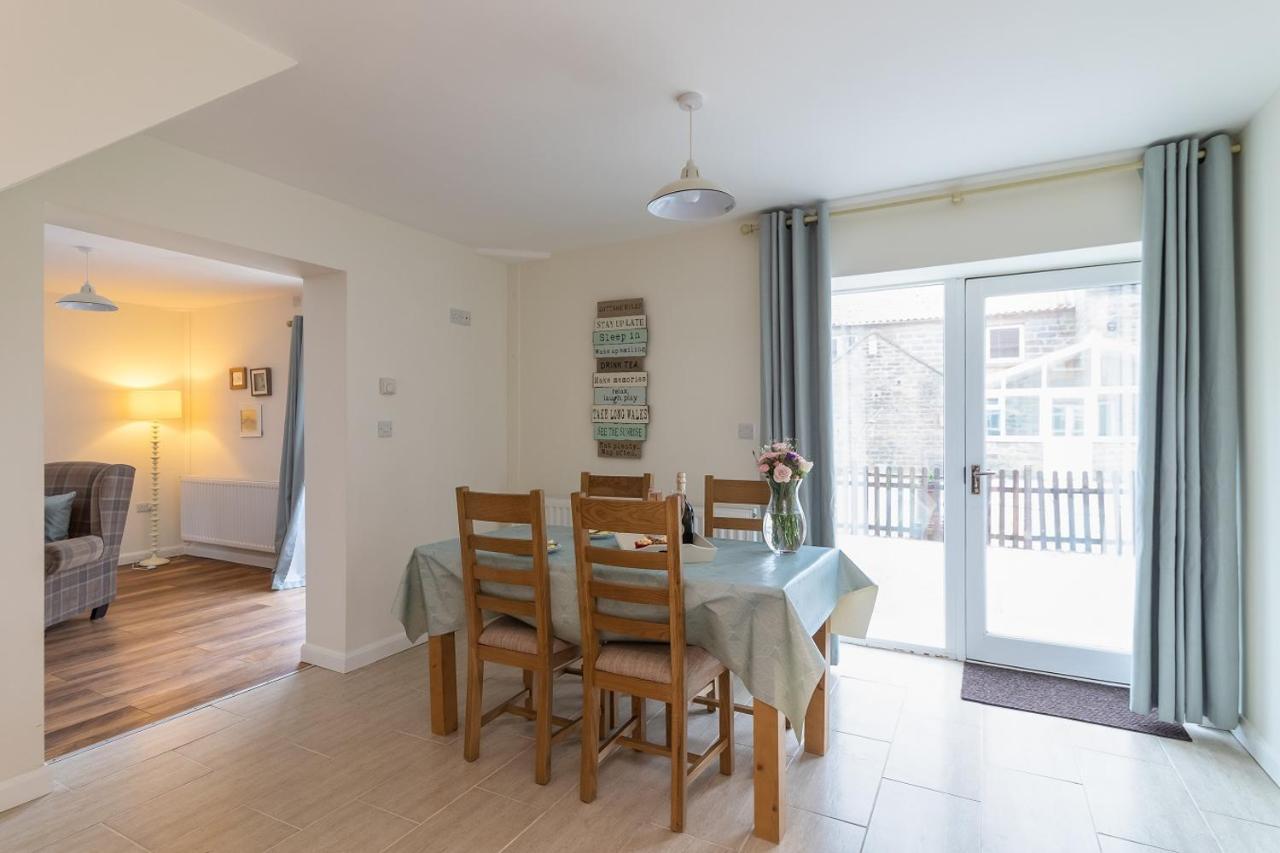 The Grainary Cottages Scarborough Extérieur photo